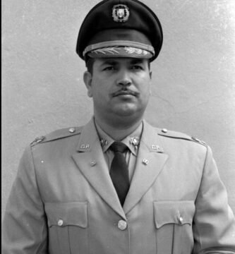 Alberto-Caamaño-retrato-militar