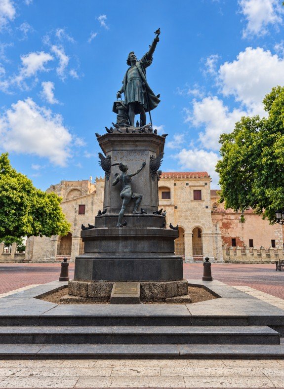 Monumento a Cristóbal Colón en el Parque Colón de Santo Domingo